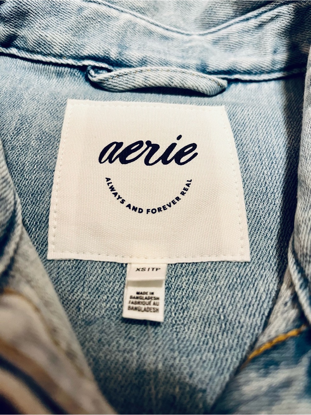 NWT Aerie Cropped Buttondown Shirt in Light Wash Women’s XS - Picture 6 of 12